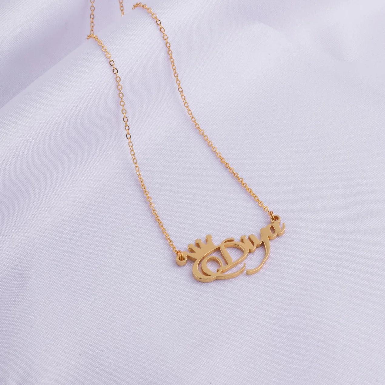 Charming Name Necklace With Crown - Le Prestige Box