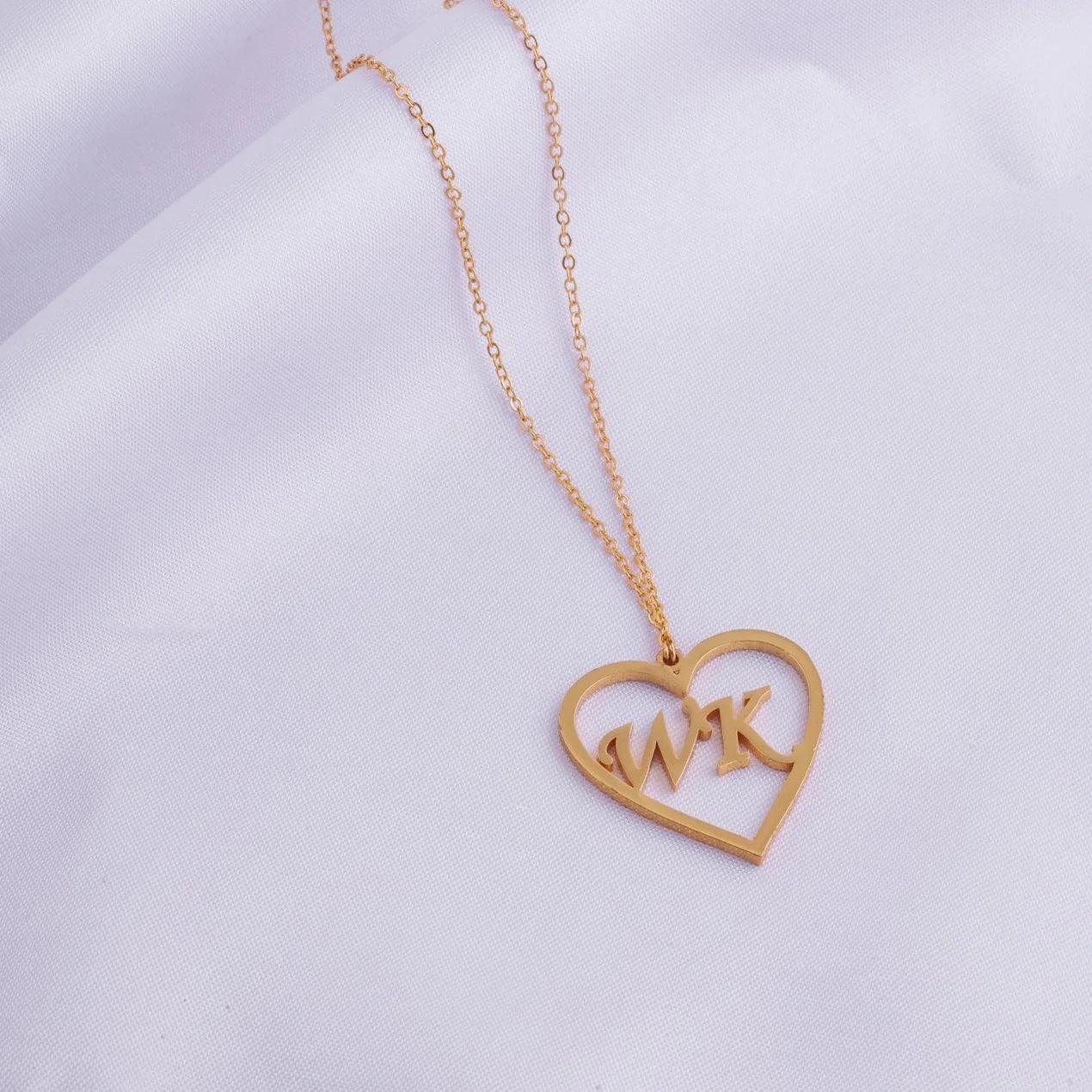 Customized Heart Shape Pendant Necklace - Le Prestige Box