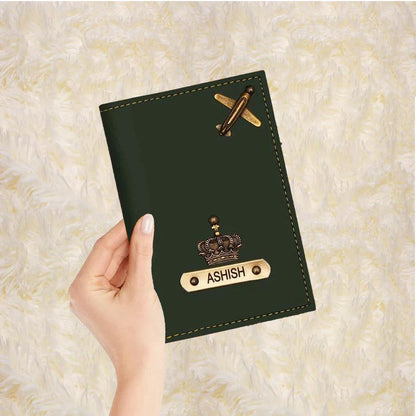 PERSONALIZED PASSPORT CASE WITH NAME & CHARM - Le Prestige Box