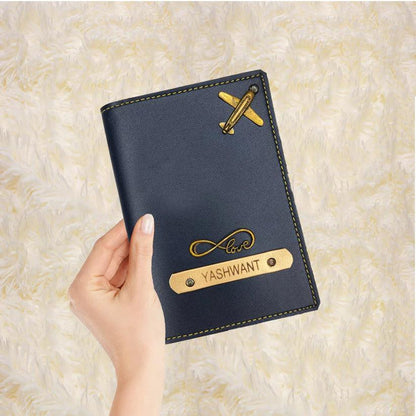 PERSONALIZED PASSPORT CASE WITH NAME & CHARM - Le Prestige Box